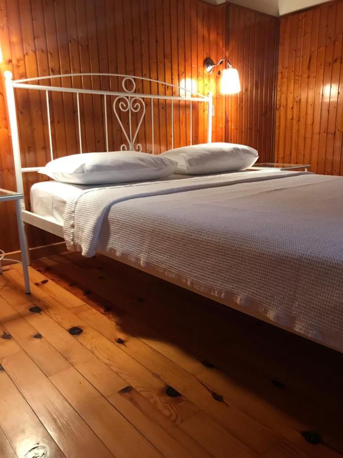 9Mouses Chasiotis Guest House Ampelakia Eksteriør billede